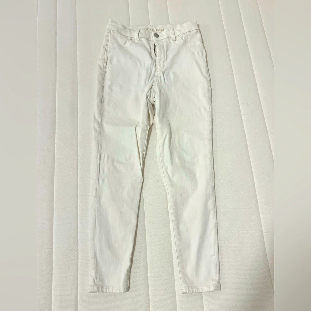 American Eagle white denim jeans